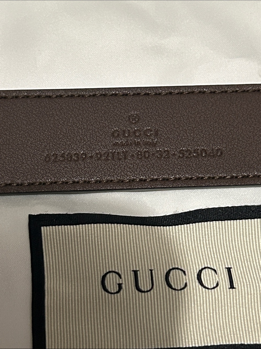 Gucci Brown GG Supreme Canvas Belt with Gold Double G Buckle - Picture 2 of 7